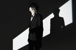 Luz 自身主宰の新レーベルより3rdアルバム6月発売 新曲 R 18 Mv公開も ライブドアニュース