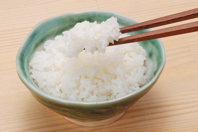 古米を炊く際にひと工夫するだけ 美味しく炊ける魔法みたいな方法