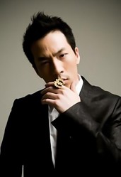 ��YG�Υץ��ǥ塼������TEDDY����Ω�졼�٥����Ω�ĥ����ǥ������򳫺�