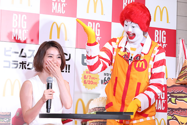 ボケを挟む大島優子 ドナルドを直視し カズレーザーさんですか ライブドアニュース