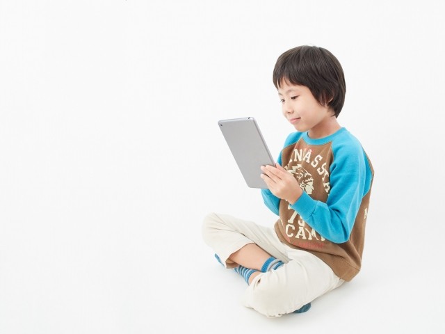ソフトバンク、小学生を対象にしたプログラミング体験イベント参加者を募集開始