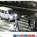 ֤फ줿̵ؿ̹ԿͤʲϡSouth China Morning Post2017ǯ68աOutcry after Chinese woman hit by car, ignored, run over againס٤Υ꡼󥷥åȡ
