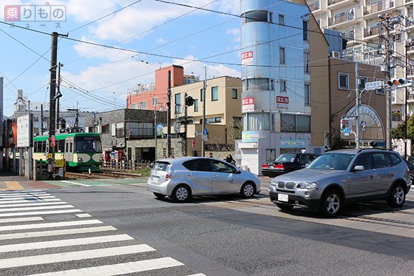 踏切でも一時停止が不要な場合も 道路交通法で 例外 が定義 ライブドアニュース