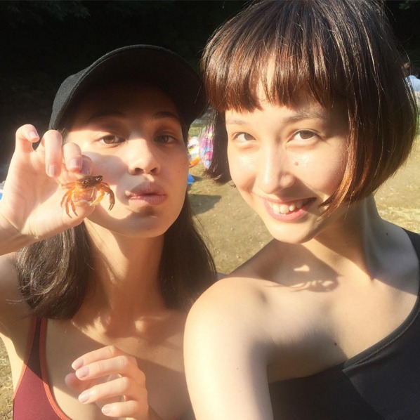 キュートに成長中!水原希子さんの妹・水原佑果さんの唯一無二な魅力に夢中♡