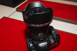 キヤノンef11 24mm F4l Usm 現行最広角レンズの秘密 ライブドアニュース