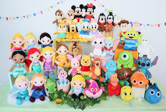 ○ 激レアフィギュア チップ&デール ビーンズ入りぬいぐるみ