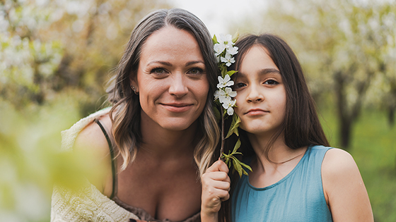 母親由来の細胞がなぜ子どもの免疫にやられず残るのか 米研究で解明