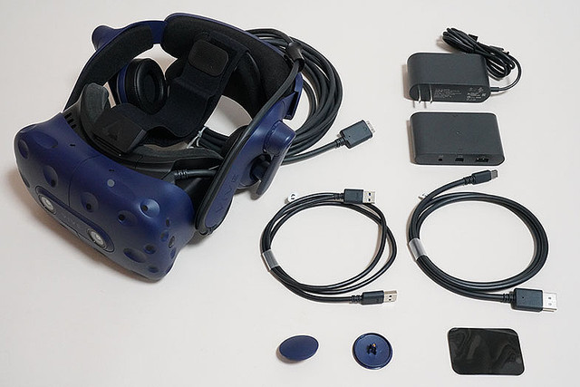 新型VRヘッドセット「VIVE Pro」実機レビュー 格子模様からの限定的な