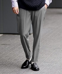 メンズの鉄板は グレー 今おすすめのスラックスが揃いました ライブドアニュース