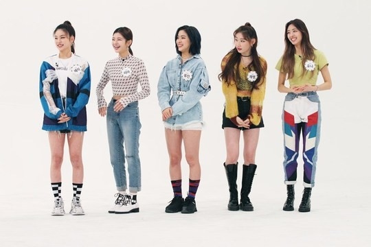 ITZY「週刊アイドル」でメンバーの秘密を次々と暴露？ランダムプレイ