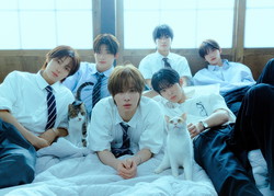 TWS����P�ˡ���C��PLEDIS Entertainment