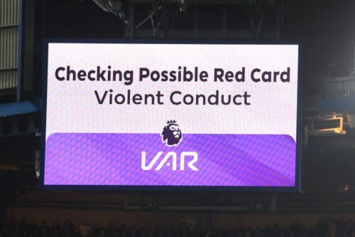 プレミアリーグのプロ審判協会会長 将来的に適用範囲が拡大か