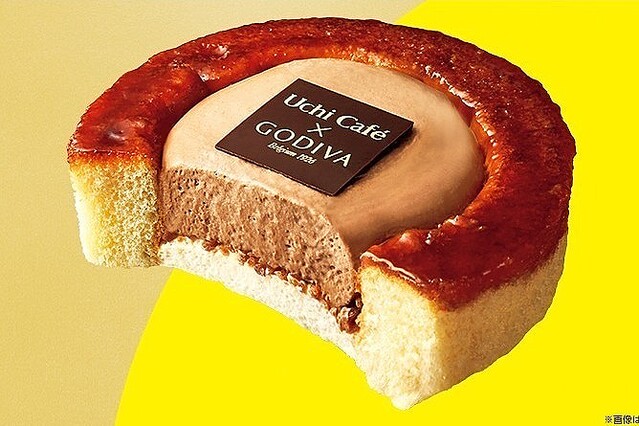 ローソンのゴディバ監修チョコスイーツ、2層仕立てのロールケーキ&ナッツ入りショコラタルト