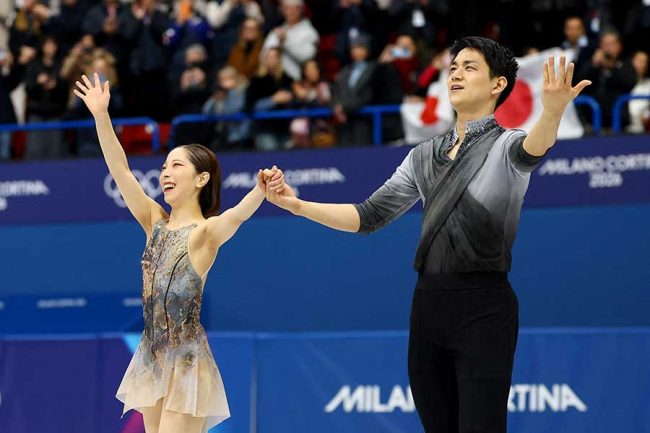 五輪の珍事 りくりゅうのファスナーが開いたワケ…元パートナー解説