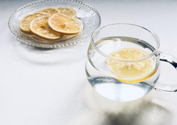 ダイエットも美肌も 朝1杯でキレイをつくる新習慣 レモン白湯 Peachy ライブドアニュース