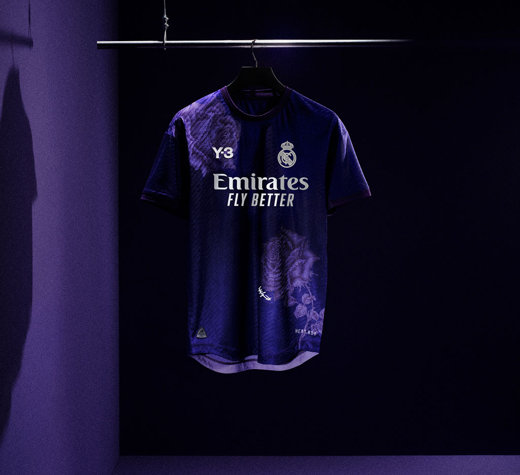 21/22シーズンレアル・マドリード Y-3コラボ 21/22シーズンのレアル・マドリードとY-3のコラボレーションユニフォーム