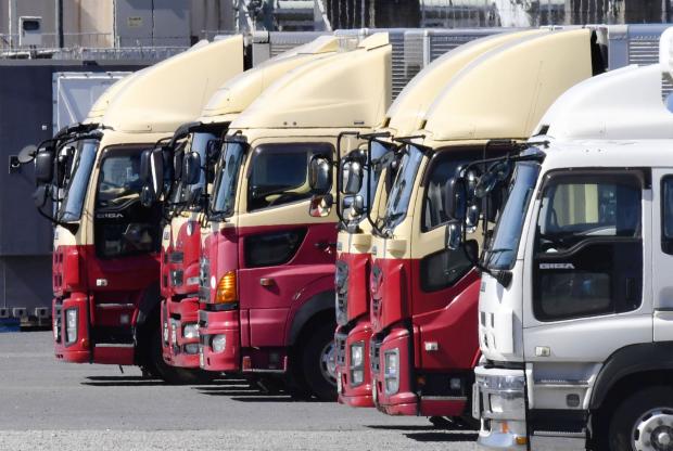 長距離トラック中継輸送に税優遇 負担軽減、20拠点の認定目指す