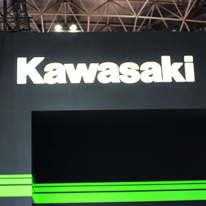 川崎重工業 上場来高値を更新