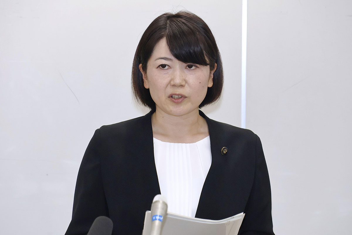 小川晶前市長の「密会相手」が直面する厳しい現実…退職金がほぼ半減