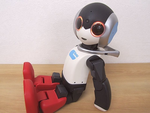 ロビ2」が80号でついに完成！ デアゴスティーニで創ったロボット最新技術を解説 - ライブドアニュース