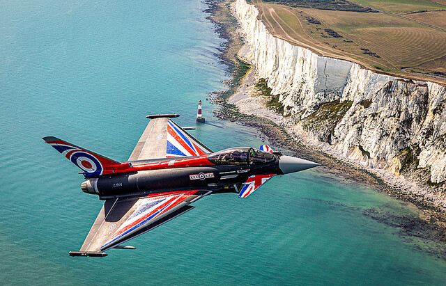 イギリス 空軍 第３飛行隊 チャレンジ タイフーン SNM07「1/144 イギリス空軍 多用途戦闘機 タイフーン FGR.4 第3飛行隊