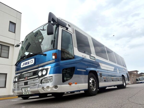 ¥ì¥È¥í¥Ð¥¹¡Ê²èÁü¡§JRÅ쳤¥Ð¥¹¡Ë