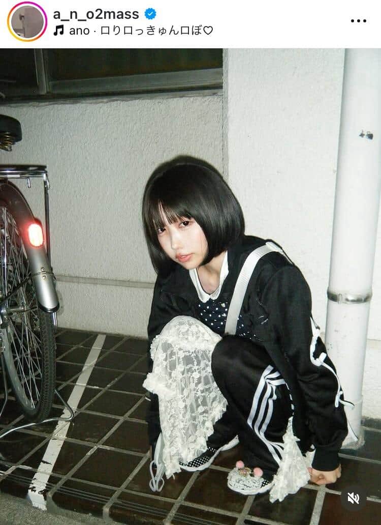 もはや現役」あのちゃん、JKセーラー服姿になる 「めちゃくちゃ似合っ