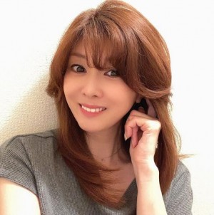 晴天で「馬券はアーモンドアイから少しだけ買いますっ」と矢部みほ(画像は『矢部みほ 2019年5月17日付Instagram「今日は日曜日 晴天と言うわけで朝からスープ作りです」』のスクリーンショット)