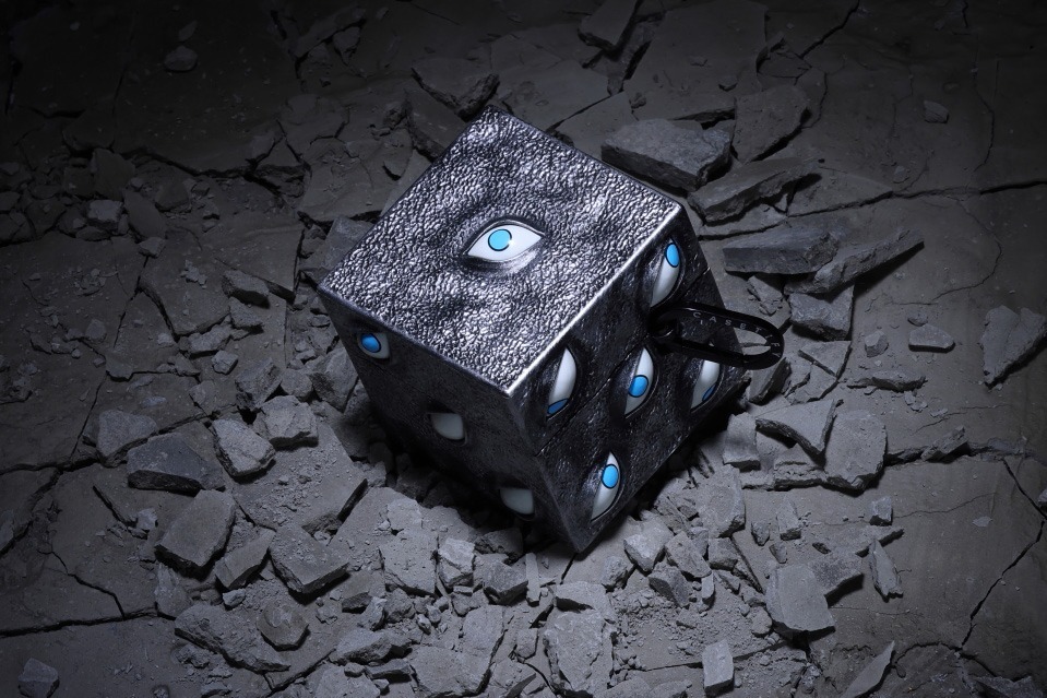 呪術廻戦 AirPods 第2世代 CASETiFYコラボ 五条悟 獄門疆 獄門疆」がAirPodsケースに ケースティファイと呪術廻戦がコラボ