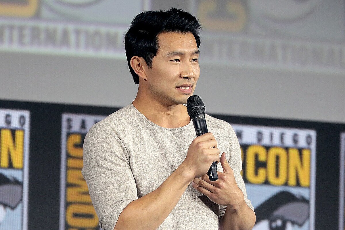 エキストラはAIに置き換えるべき」有名投資家の発言が物議 ─ エキストラ出身の『シャン・チー』俳優は「愚かだ」と反論 - ライブドアニュース