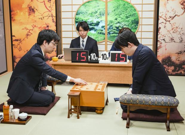 将棋・第33期銀河戦決勝 熱戦の末に藤井六冠が3度目の優勝逃す