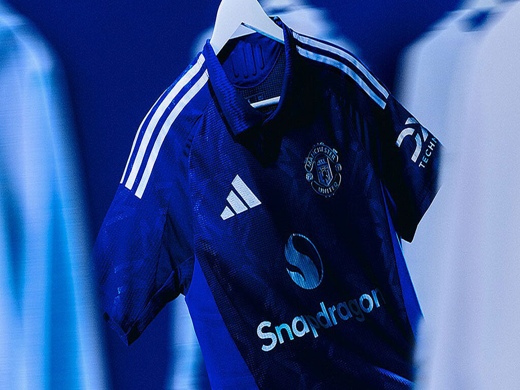 【激レア!】マンチェスター・ユナイテッド 青ユニフォーム！ 0dd9b_1469_187a5007_d6254b6b-