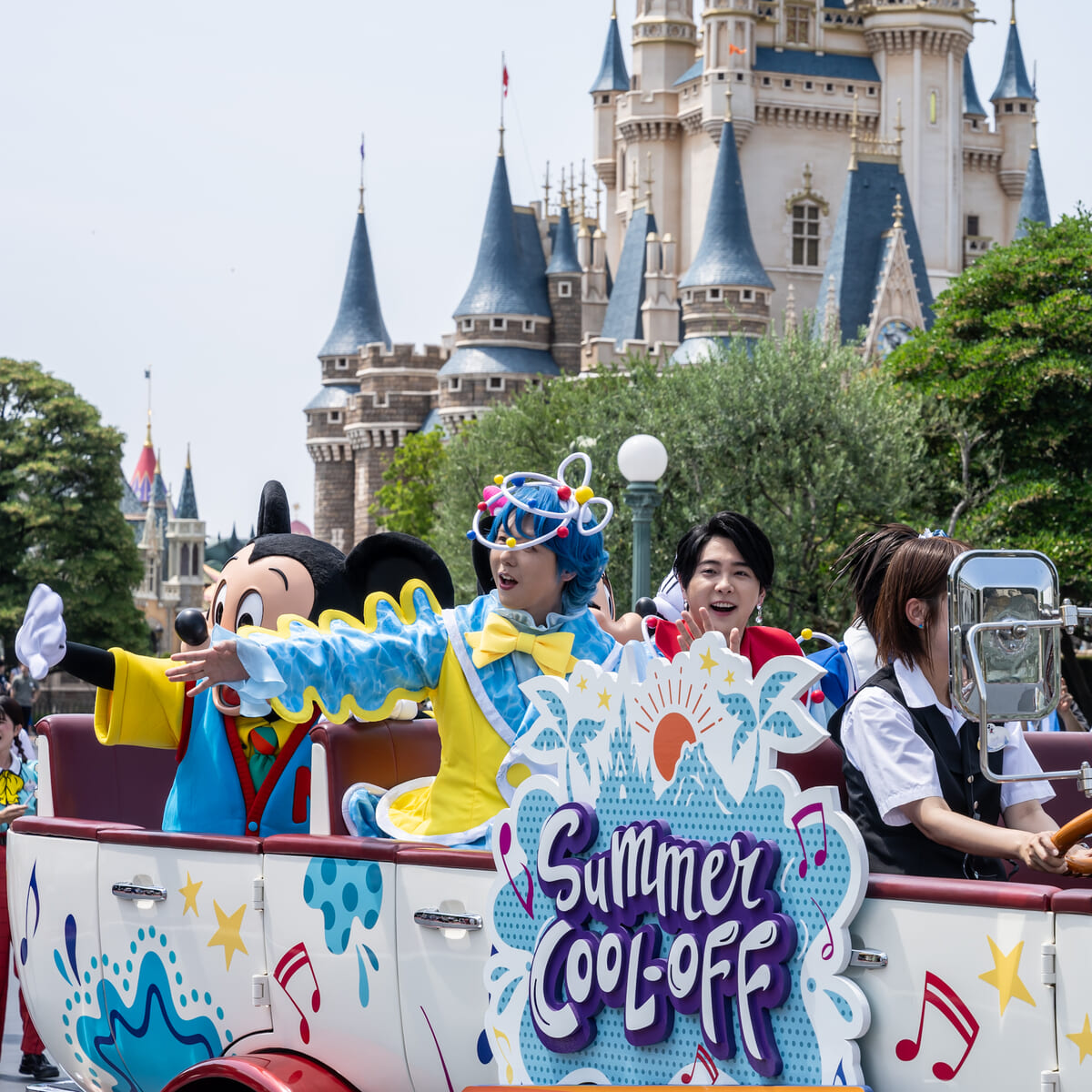 Mrs. GREEN APPLEがサプライズで登場！東京ディズニーリゾート
