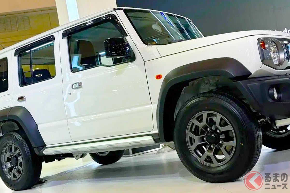 スズキ新型「ジムニー“5ドア”」発表！ 待望の「ロングボディ」は超豪華