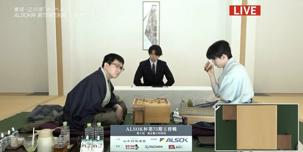 【写真・画像】　1枚目