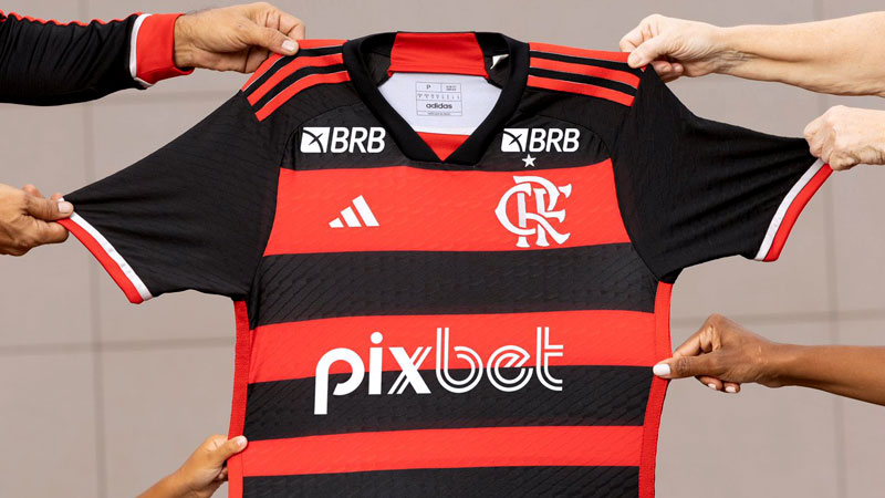 名門フラメンゴ、鉄板デザインの2024新ユニフォームを発表！100年以上