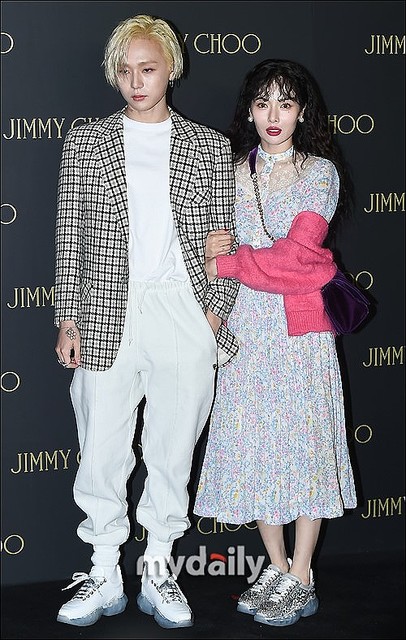 キム ヒョナ イドン Snsでもラブラブ 可愛らしい会話が話題 走って ライブドアニュース