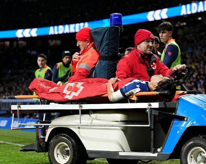 左足ハムストリングを負傷した久保。(C)Getty Images