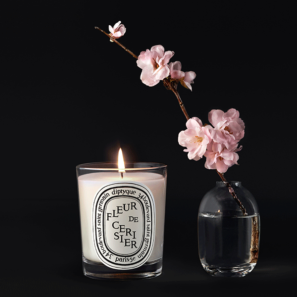 DIPTYQUE」“桜の香り”のキャンドルで、一足早く春を感じちゃお。実際に