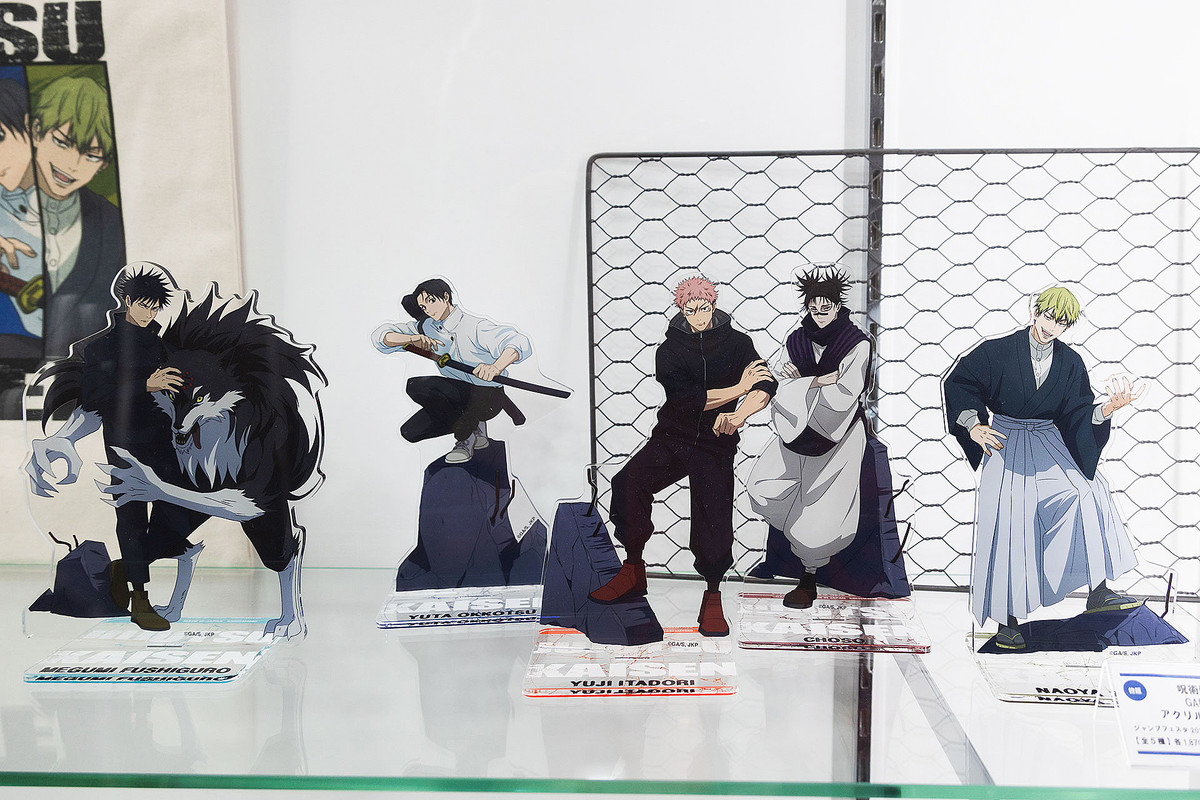 タカラトミーアーツブースでは「呪術廻戦」や「チェンソーマン