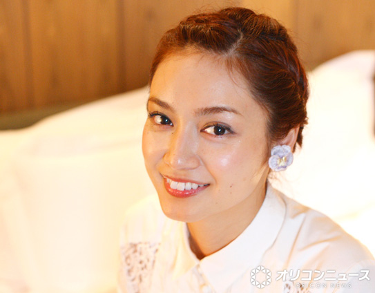 平愛梨が「徹子の部屋」初登場 冒頭から号泣…異例の収録スタート