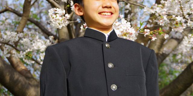 大阪府では国に先駆けて「私立高校授業料無償化」が実現したが…（hiswell2／PIXTA）※写真はイメージ