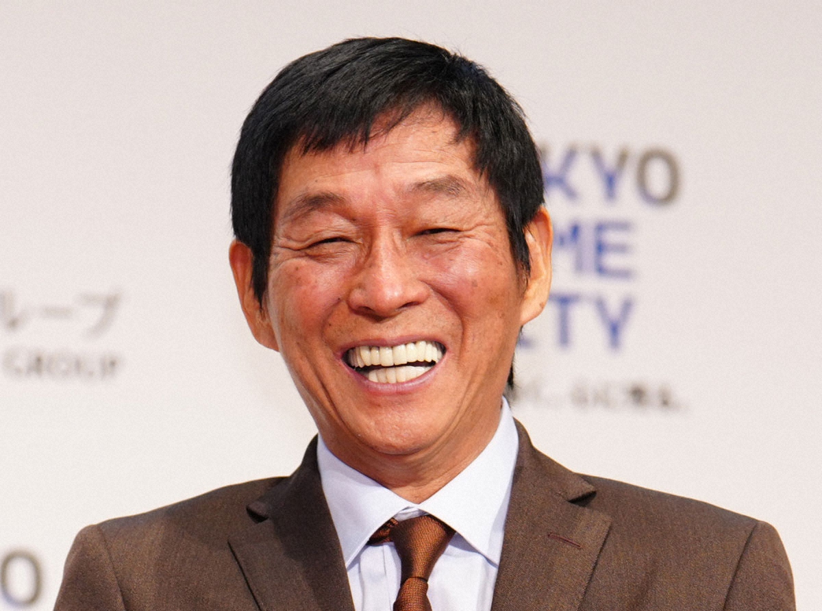 明石家さんま、貯金箱は「もうパンパンで…持たれへんねん重たくて」