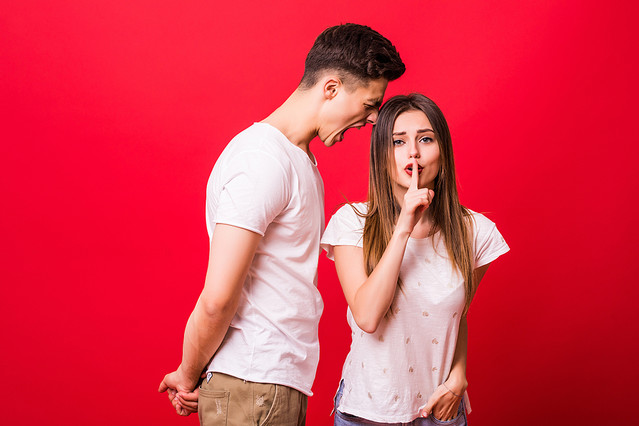 不倫 モラハラ男 Dv彼氏 不幸になるに決まってるけど止められない 女友達の 悪い恋愛 エピソード4つ Peachy ライブドアニュース