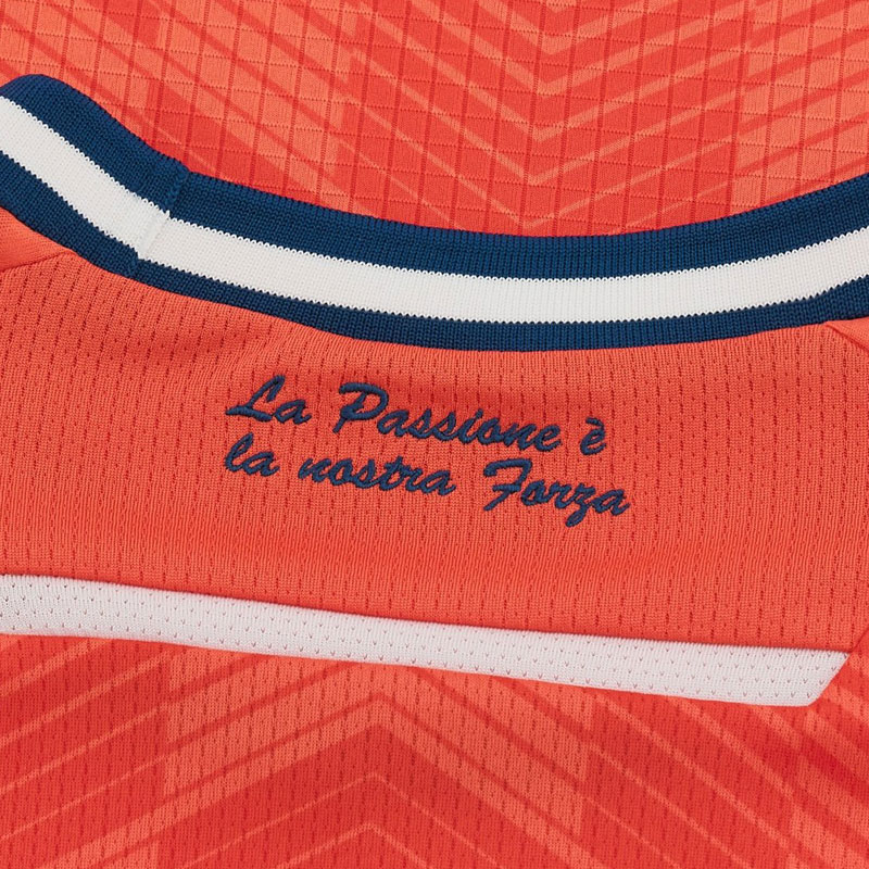 ジーコ時代”のデザイン復活！ウディネーゼの23-24新ユニ、懐かしの