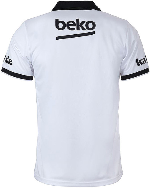 香川真司の新天地 名門ベシクタシュの18 19ユニフォーム ライブドアニュース