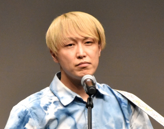 お見送り芸人しんいち、新幹線でねづっちと隣の席に「地獄の席やん」