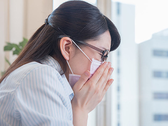 周囲の反感を買わないくしゃみの方法 息を止めると音量が小さく ライブドアニュース
