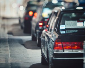 「車内をトイレと勘違い…」タクシー運転手が目撃した衝撃の光景