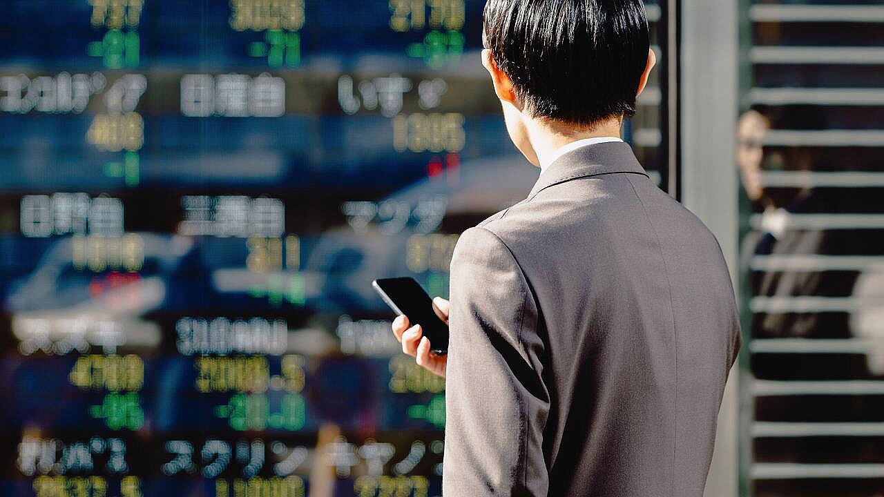 日経平均、914.25円高の「53,688.89円」で取引終了…米欧対立懸念の後退と半導体需要の強さ再確認でリスクオン【1月22日の国内株式市場概況】  (2026年1月22日掲載) - ライブドアニュース